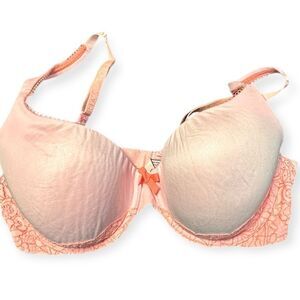 VICTORIA’S SECRET Women’s Peach Lace Body by Victoria Lined Perfect Coverage Bra